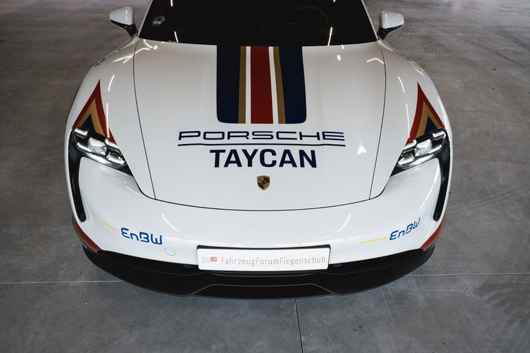 Porsche Taycan 4S