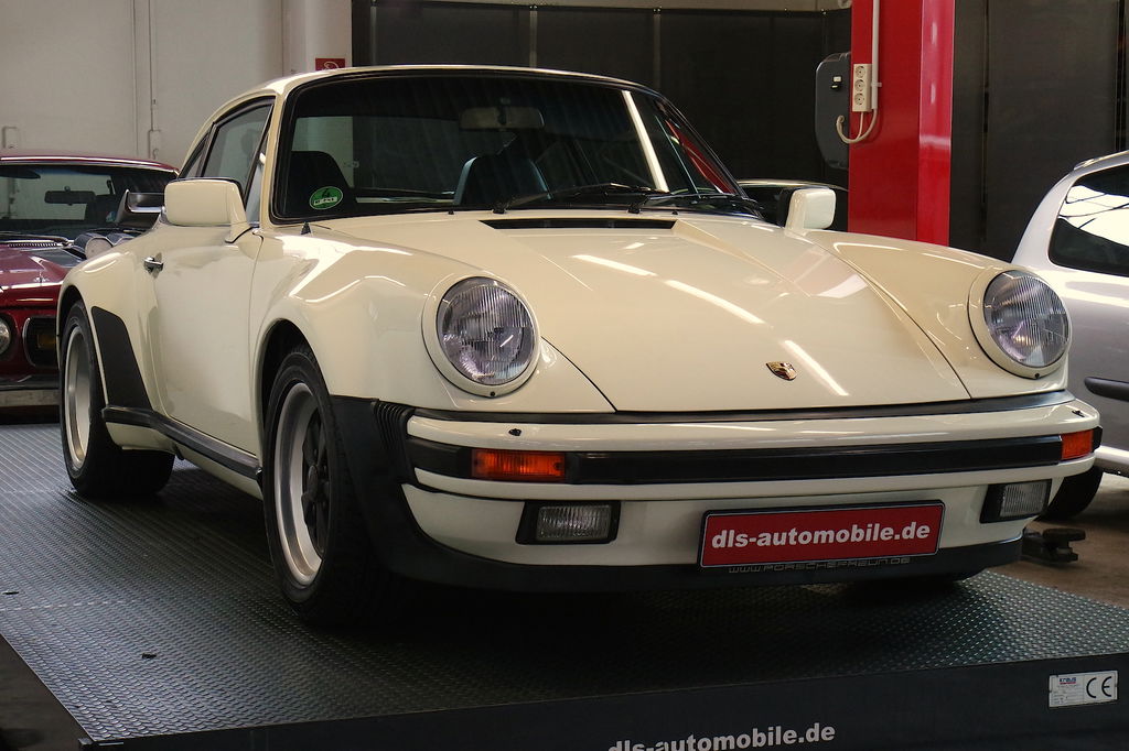 Porsche 911 Carrera 3.2 WTL