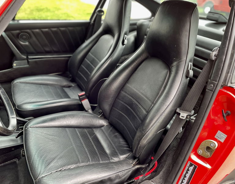 Porsche 911 Carrera 3.2