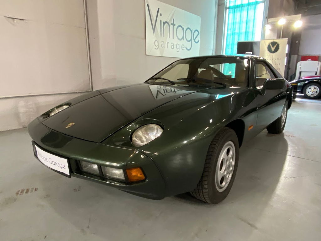 Porsche 928