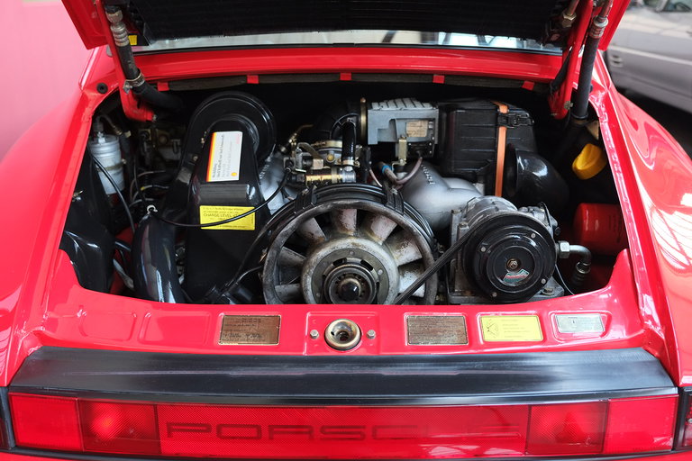 Porsche 911 Carrera 3.2