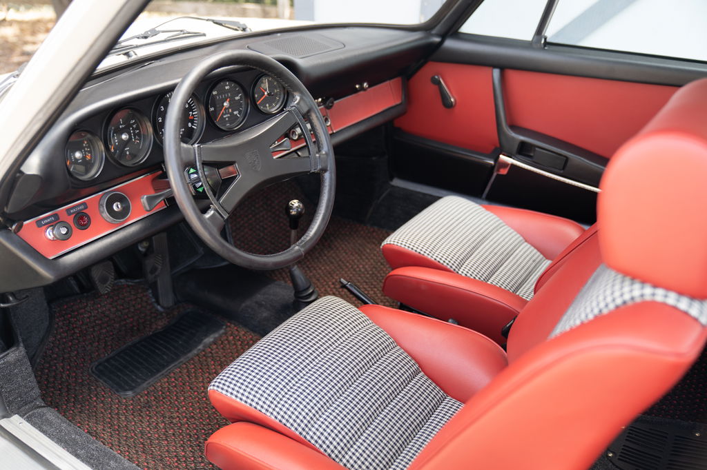 Porsche 911 S (F-Modell)