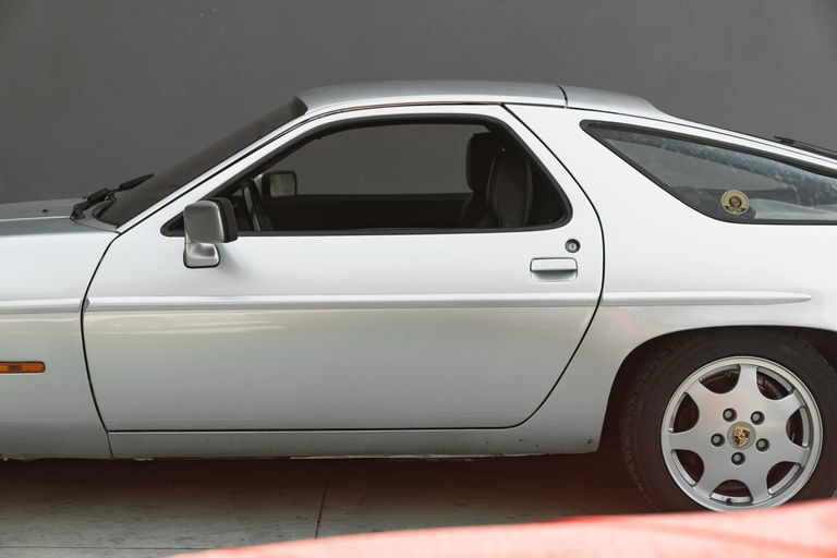 Porsche 928 S
