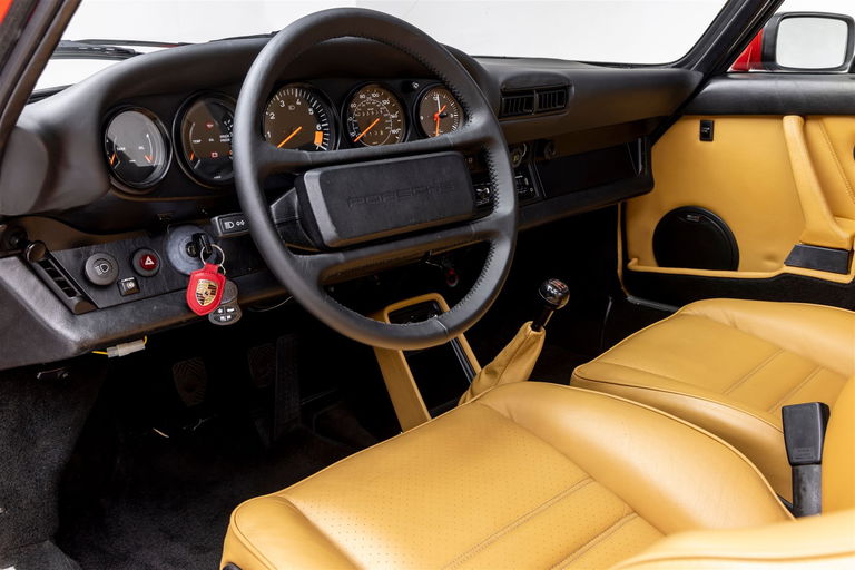 Porsche 911 Carrera 3.2 (US)