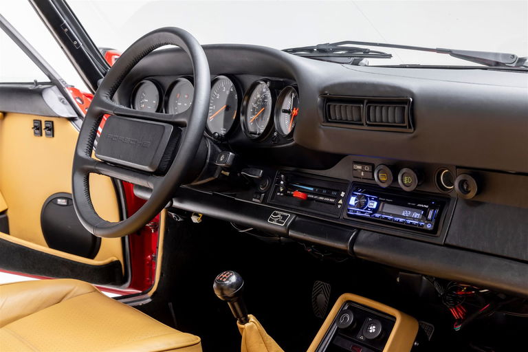 Porsche 911 Carrera 3.2 (US)