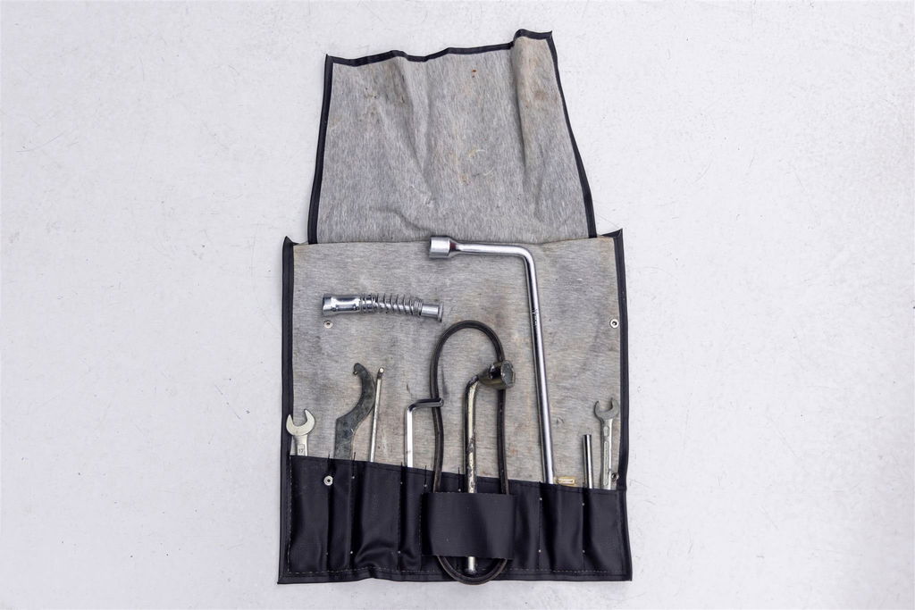 Porsche 911 Carrera 3.2 (US)