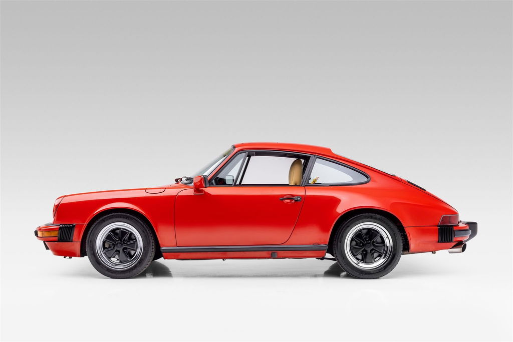 Porsche 911 Carrera 3.2 (US)