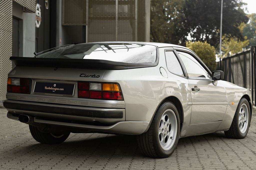 Porsche 944 Turbo Coupé