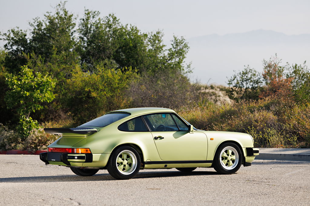 Porsche 911 Carrera 3.2 Clubsport