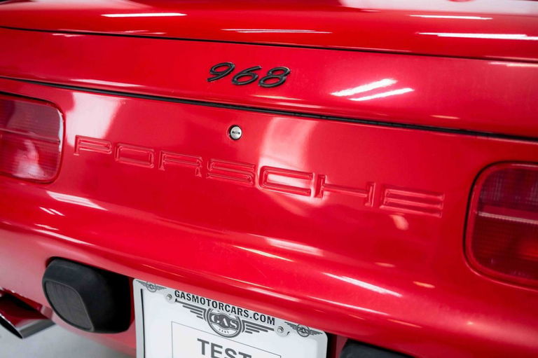 Porsche 968