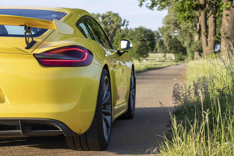 Porsche 981 Cayman GT4