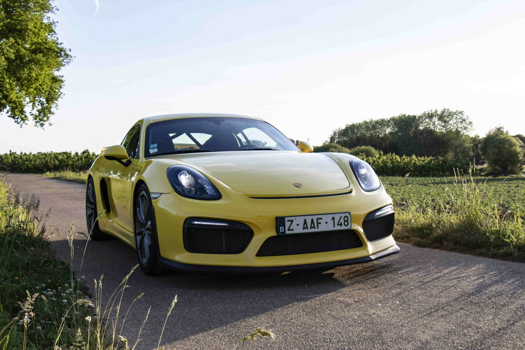 Porsche 981 Cayman GT4