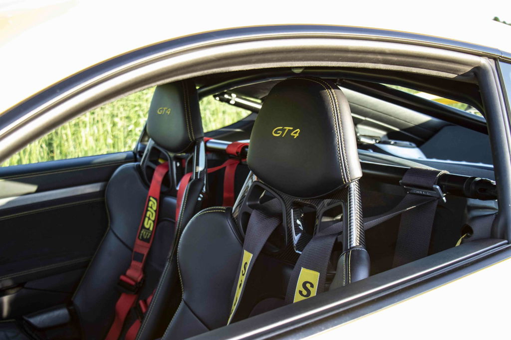 Porsche 981 Cayman GT4