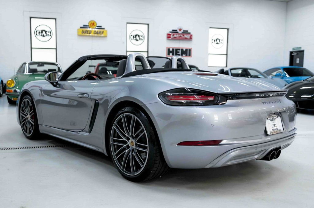 Porsche 718 Boxster S