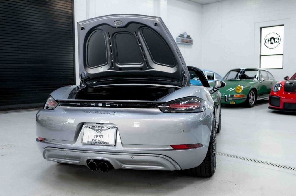 Porsche 718 Boxster S