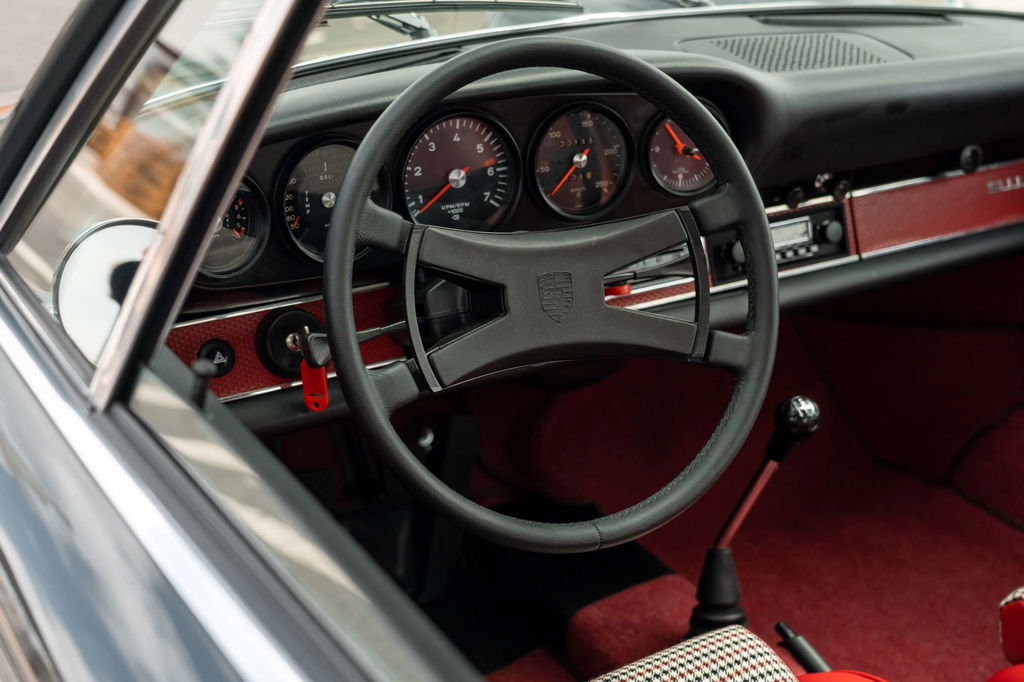 Porsche 911 S (F-Modell)