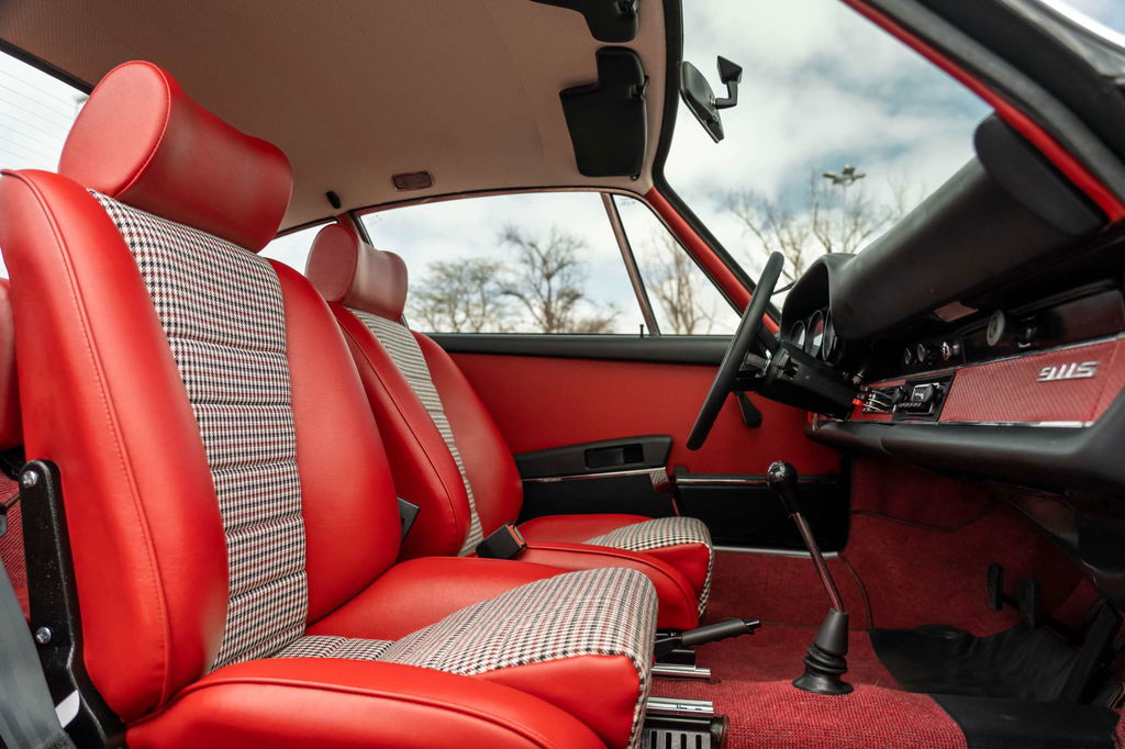 Porsche 911 S (F-Modell)