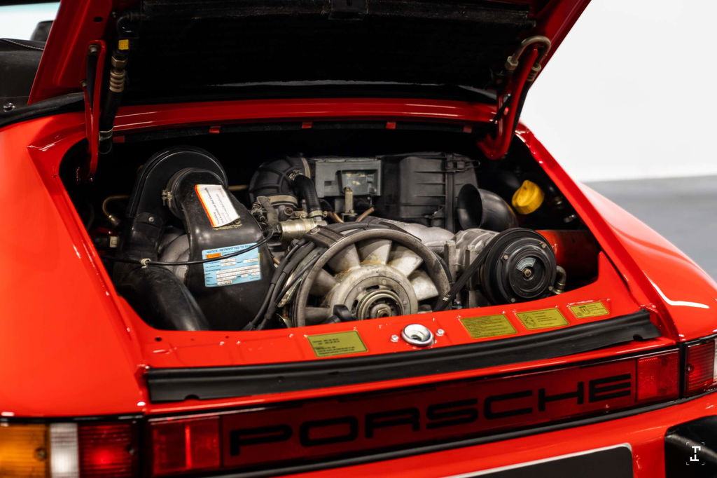 Porsche 911 Carrera 3.2