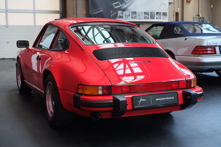 Porsche 911 Carrera 3.2