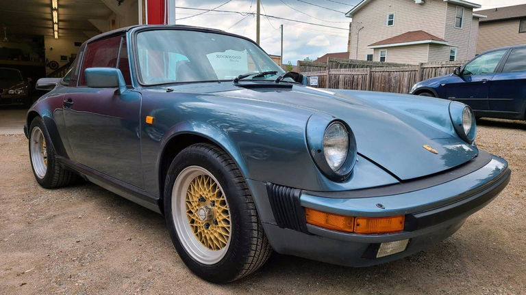 Porsche 911 Carrera 3.2