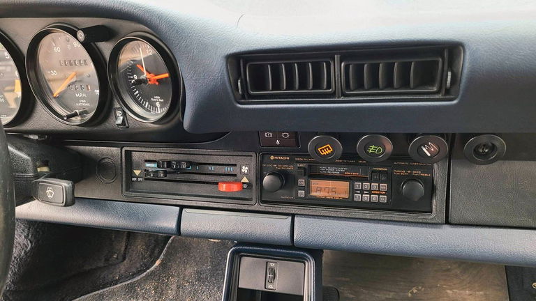 Porsche 911 Carrera 3.2