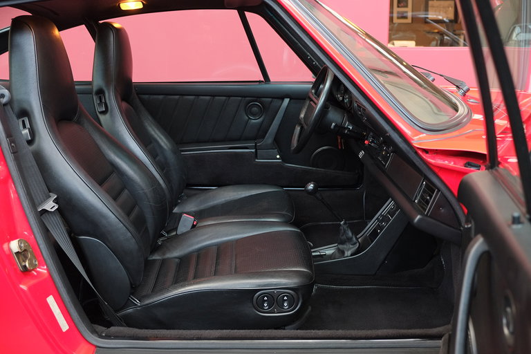 Porsche 911 Carrera 3.2