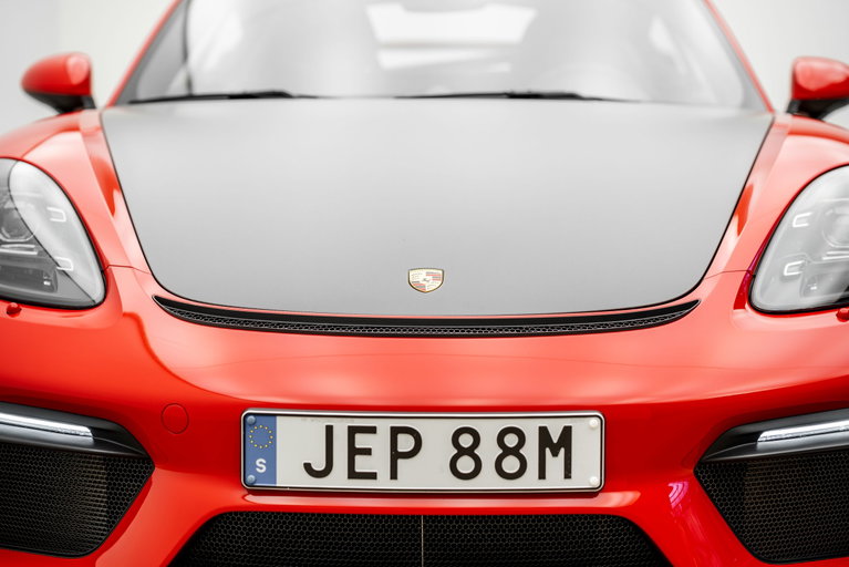 Porsche 718 Cayman GT4