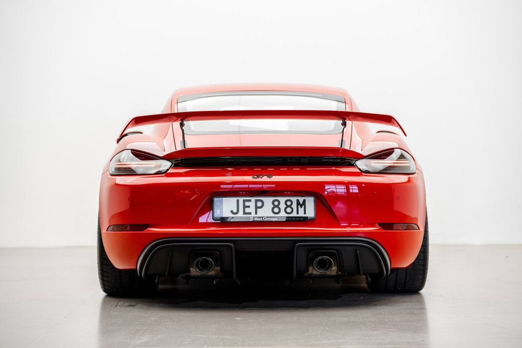Porsche 718 Cayman GT4