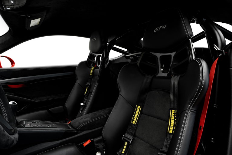 Porsche 718 Cayman GT4