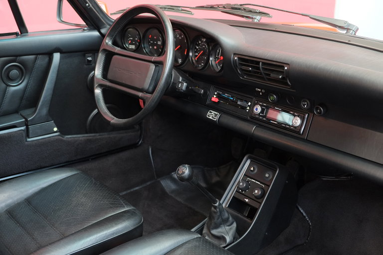 Porsche 911 Carrera 3.2