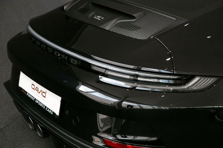 Porsche 992 GT3 Touring