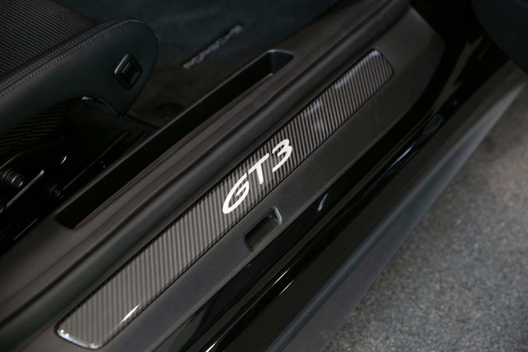 Porsche 992 GT3 Touring