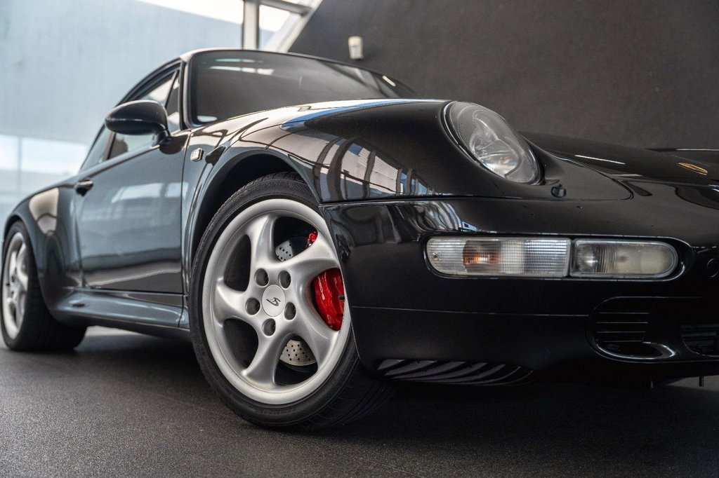 Porsche 993 Carrera 4S