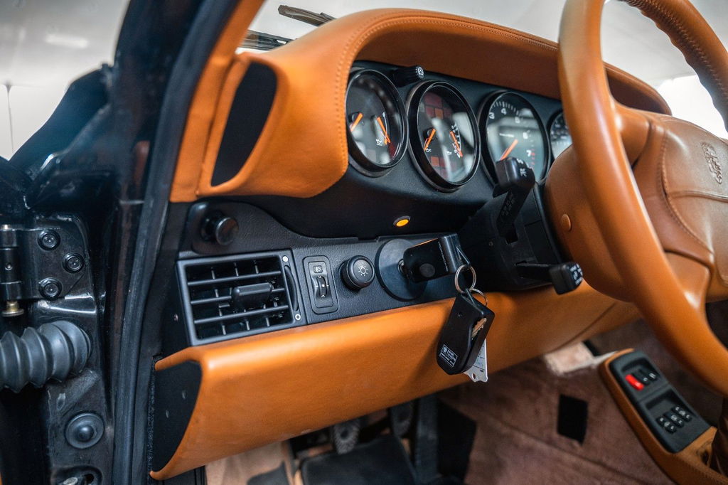 Porsche 993 Carrera 4S