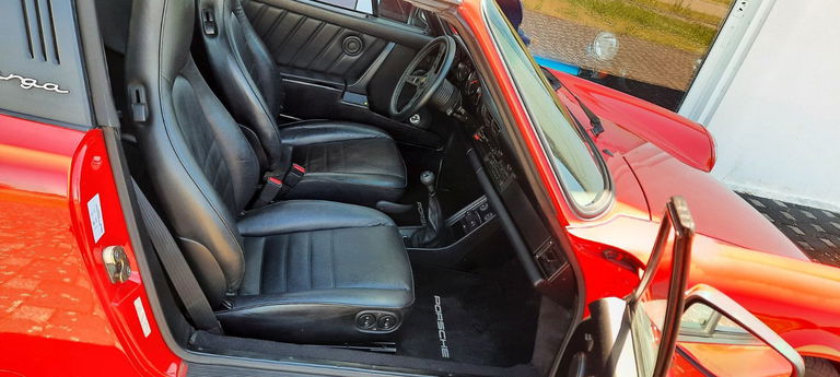 Porsche 911 Carrera 3.2 (US)