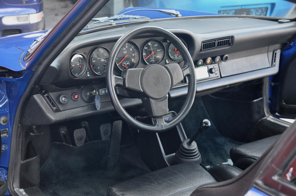 Porsche 911 Turbo 3.3