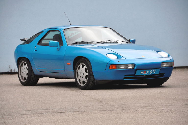 Porsche 928 GT