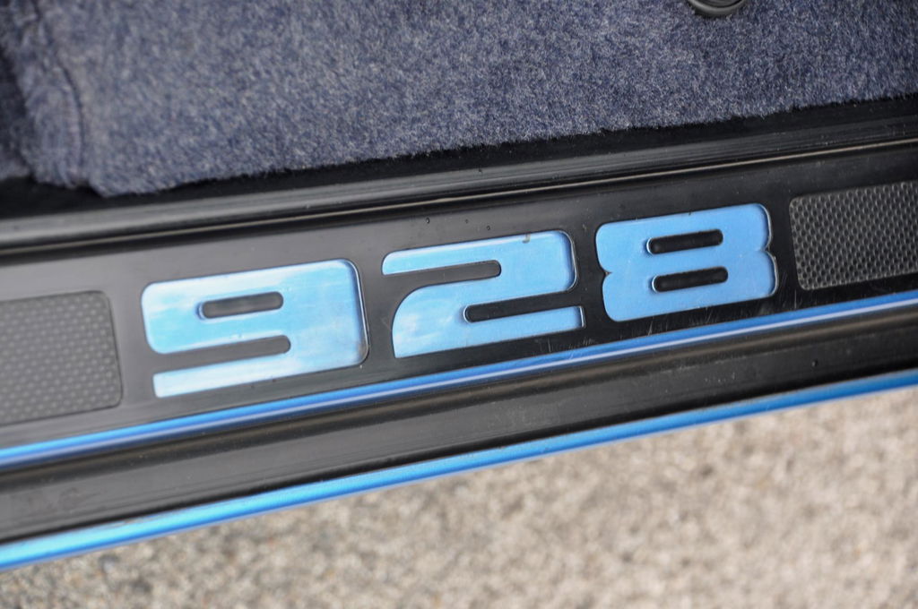 Porsche 928 GT