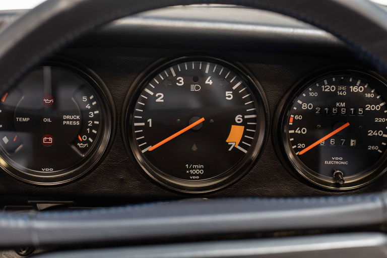 Porsche 911 Carrera 3.2