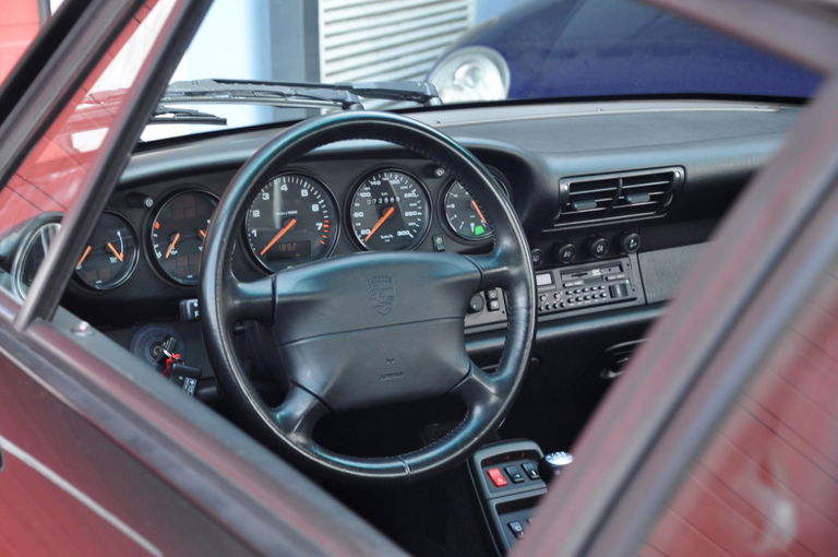 Porsche 993 Carrera 4
