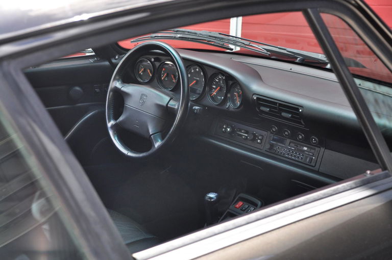 Porsche 993 Carrera 4