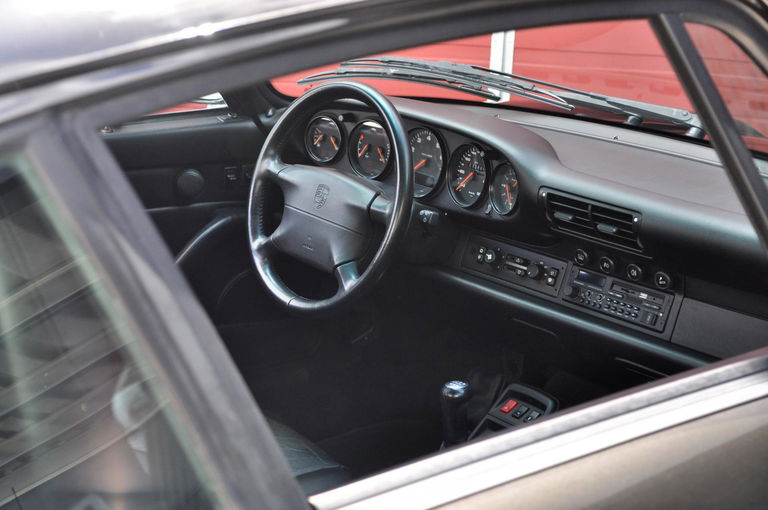 Porsche 993 Carrera 4