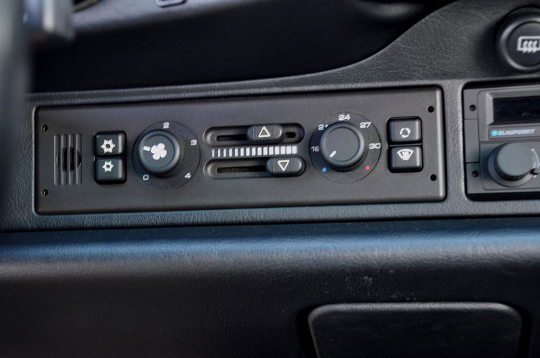 Porsche 993 Carrera 4