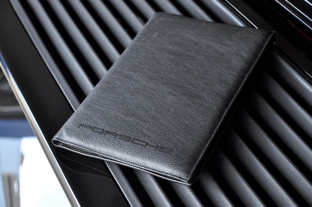 Porsche 993 Carrera 4