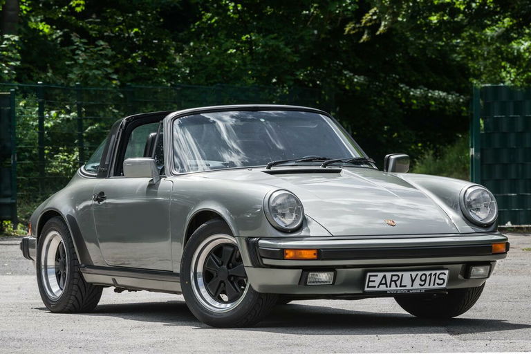 Porsche 911 Carrera 3.2 (US)