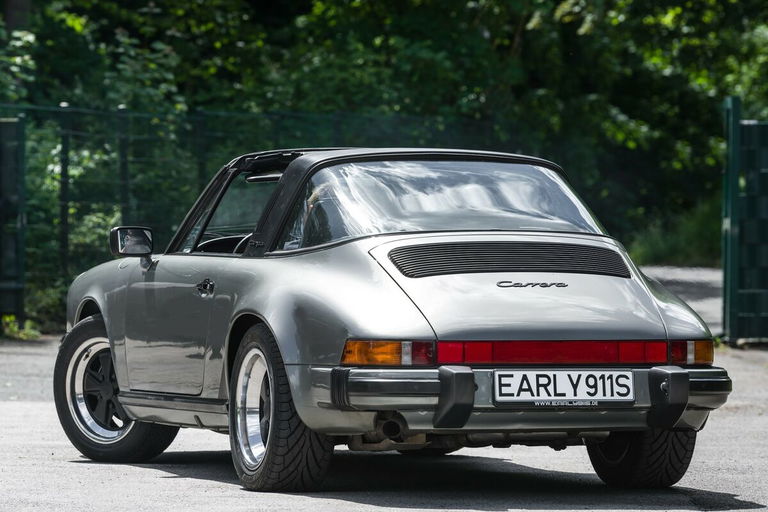 Porsche 911 Carrera 3.2 (US)