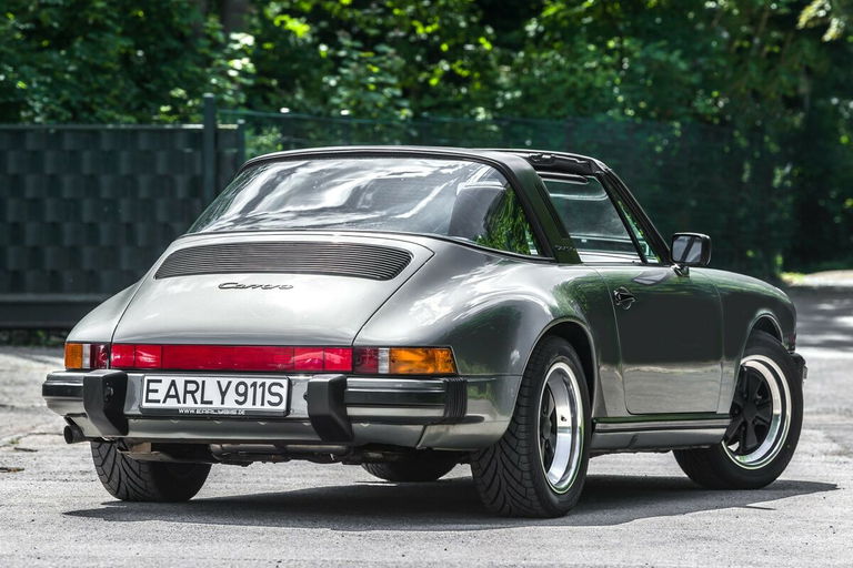 Porsche 911 Carrera 3.2 (US)