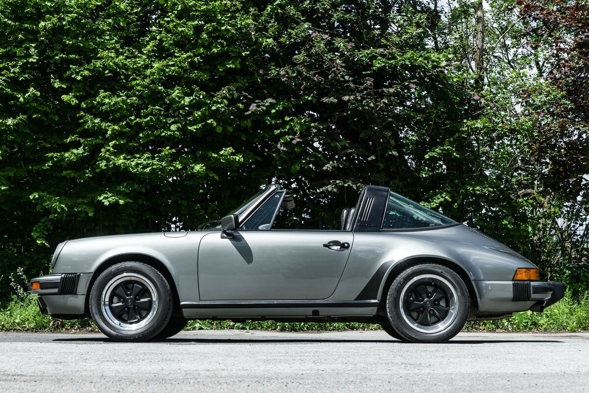 Porsche 911 Carrera 3.2 (US) 1989 - elferspot.com - Marketplace for ...