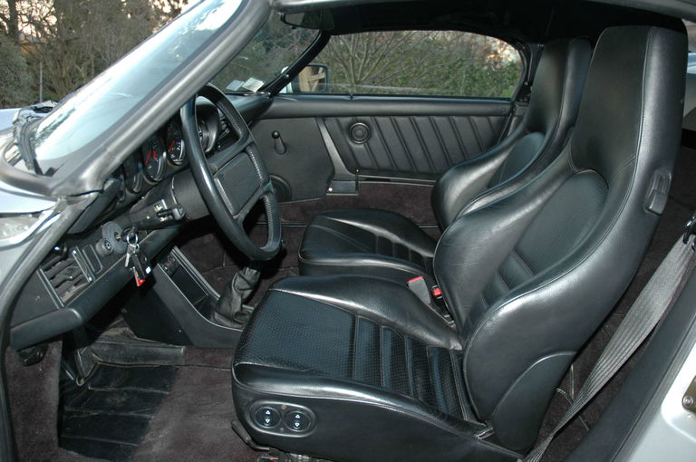 Porsche 911 Carrera 3.2 Speedster