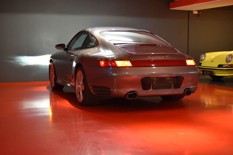 Porsche 996 Carrera 4S
